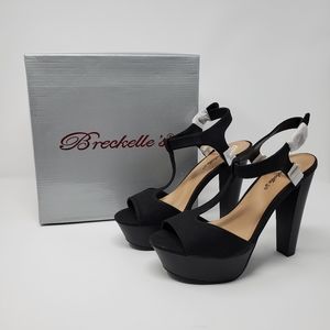 NWOB Breckelle's Betsy-53 Womens Peep Toe T-strap Platform Pump Sandal Black